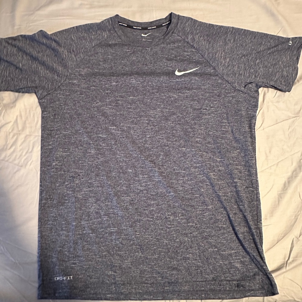 Nike Dri-Fit Nike swim t-shirt - Picture 1 of 3